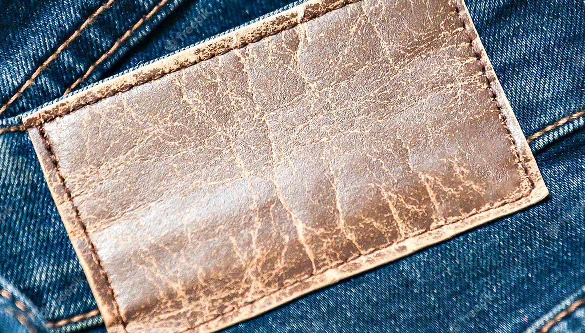 Vegan-Jeans: Logo-Patch aus Leder