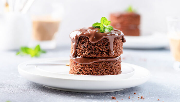 Veganer Schokokuchen mit Kick – der getarnte Wachmacher